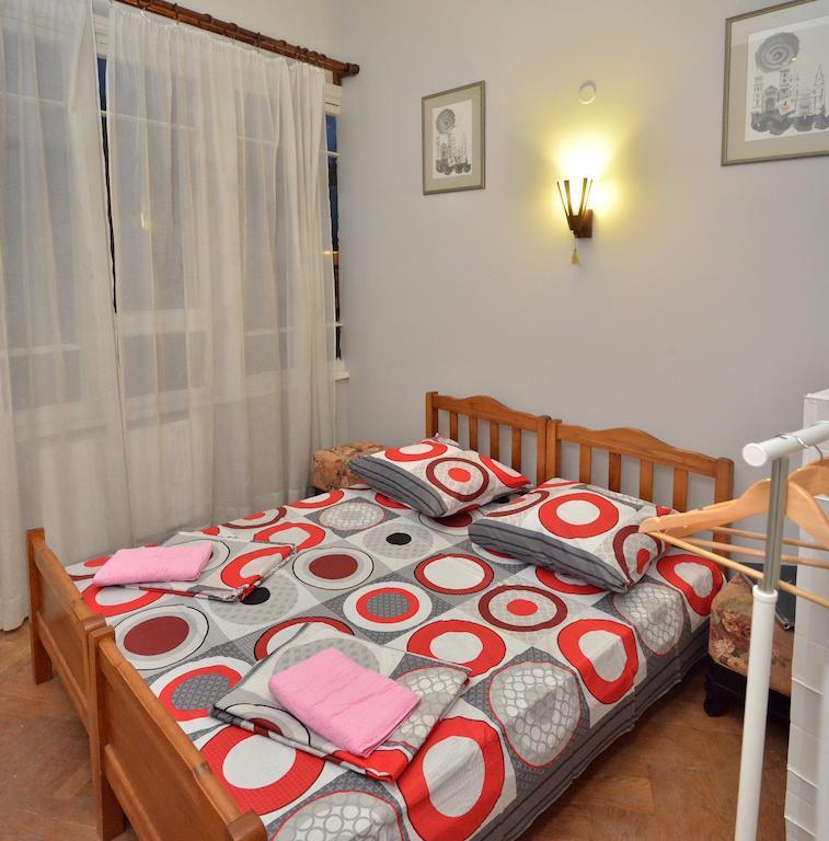 Griboedov Hostel & Suites Tbilisi ห้อง รูปภาพ